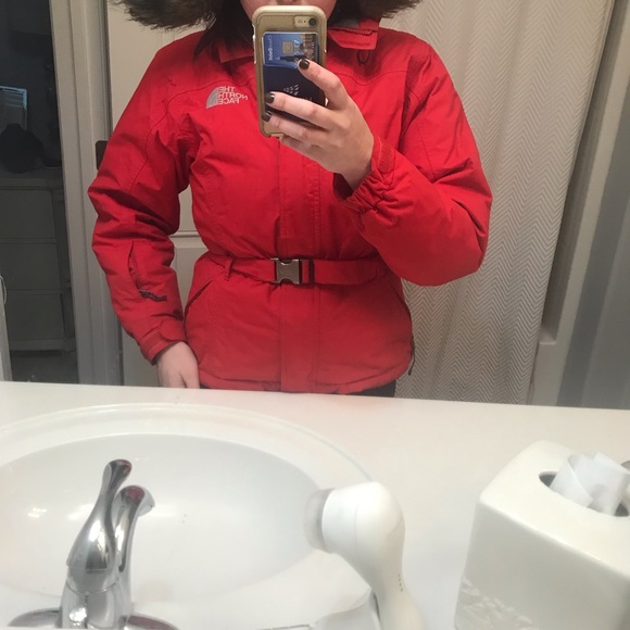 North face ski jacket with faux fur and belt - Picture 2 of 2